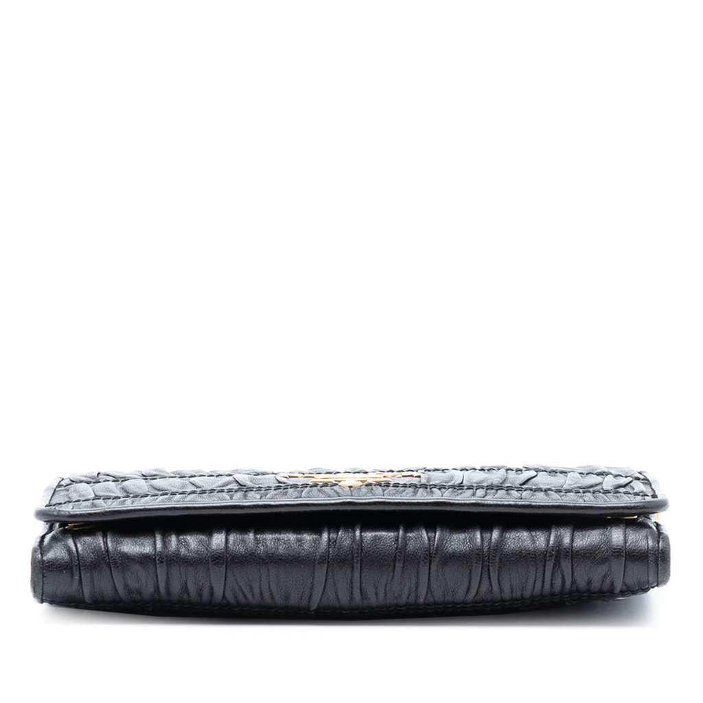 Prada Nappa Gaufre Wallet On Chain - 3