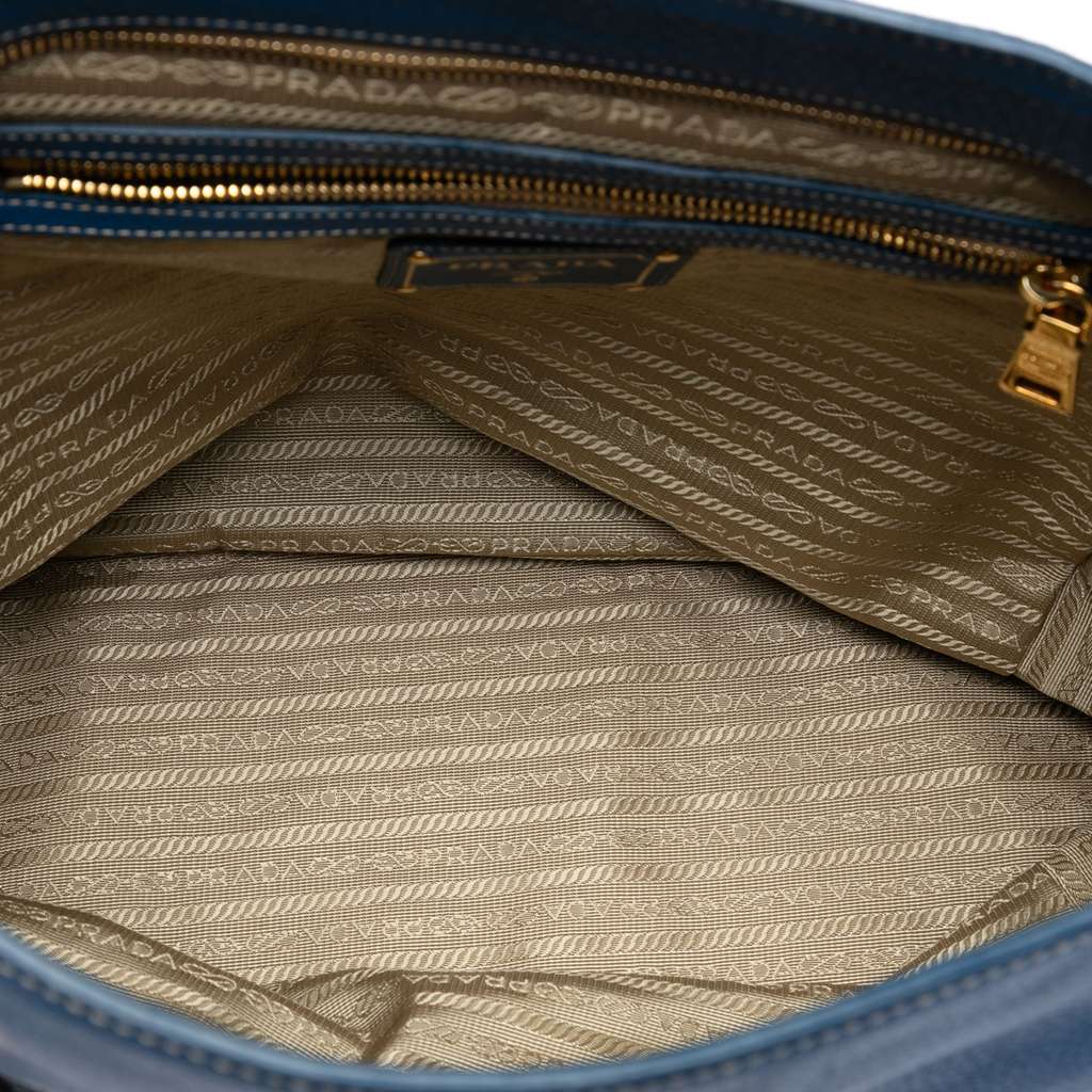 Prada Vitello Daino Crossbody - 4