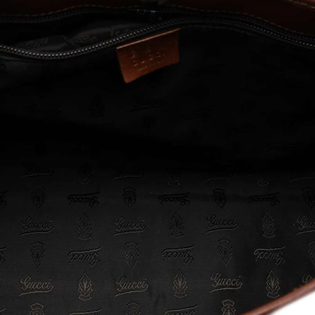 Gucci GG Supreme Tote White Canvas Very good - Model View