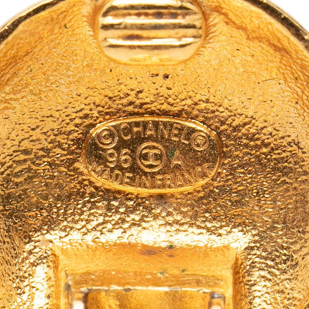 Chanel CC Quilted Gold Plated Round Clip On Earrings - 4