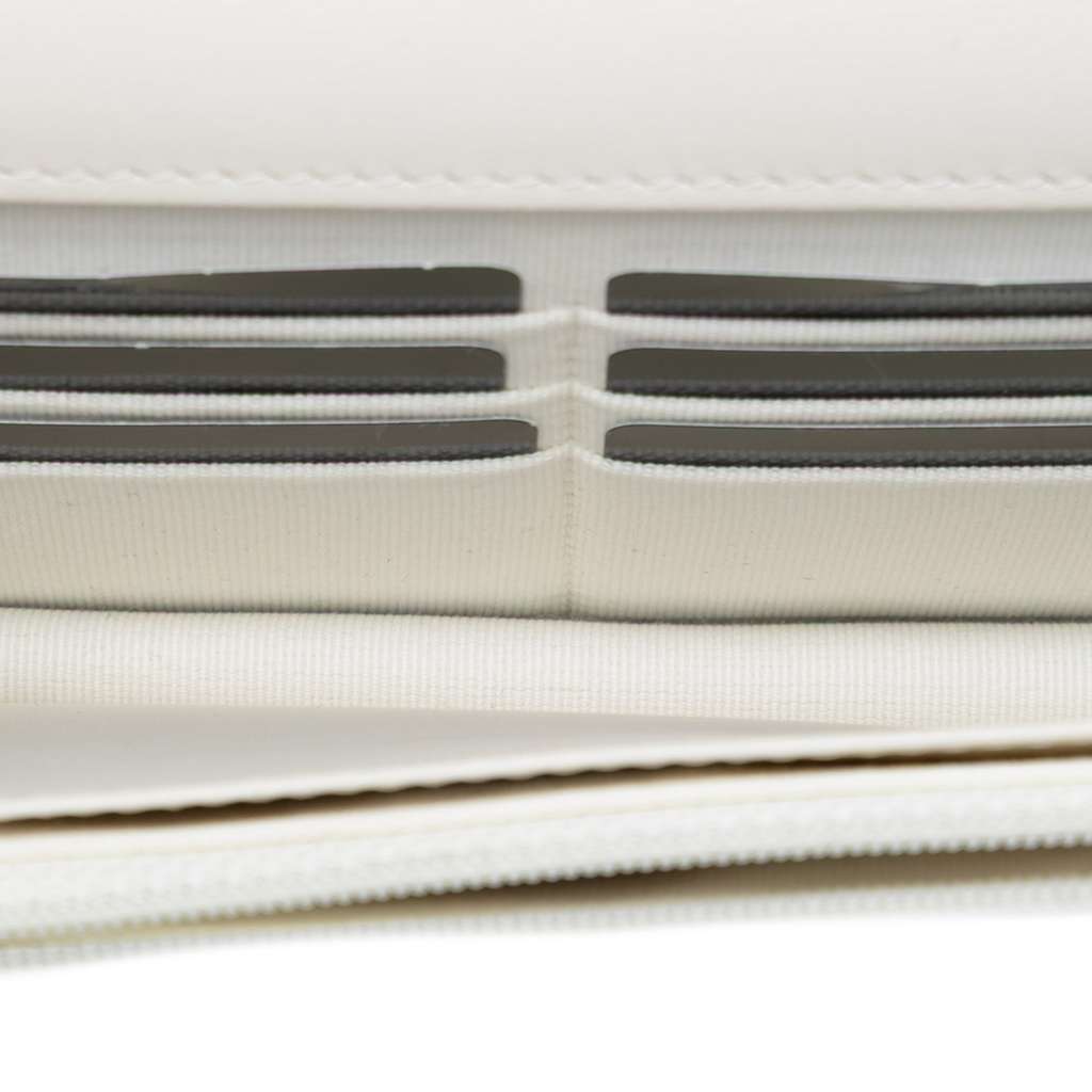 Chanel Quilted Lambskin 19 Wallet on Chain - 4