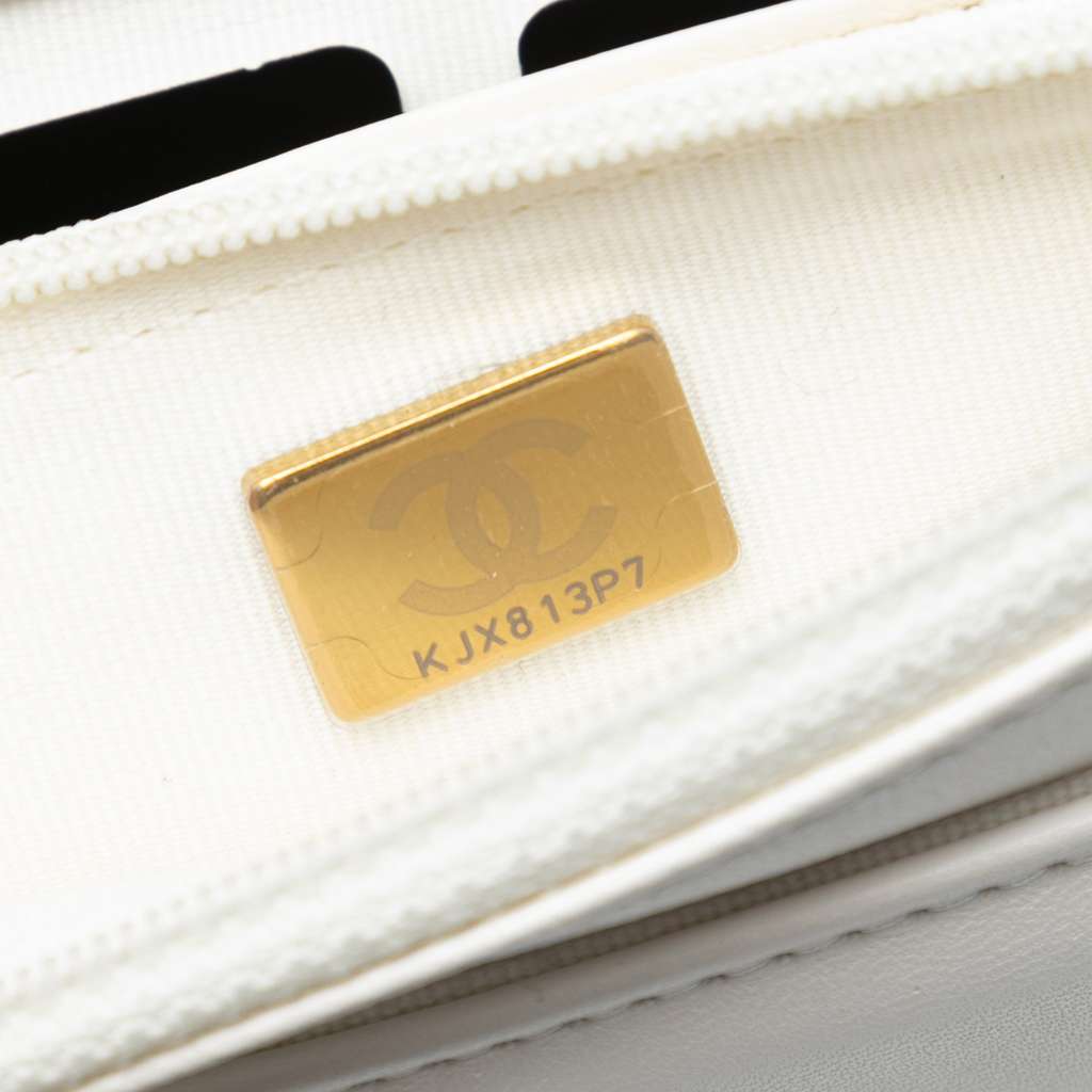 Chanel Quilted Lambskin 19 Wallet on Chain - 5