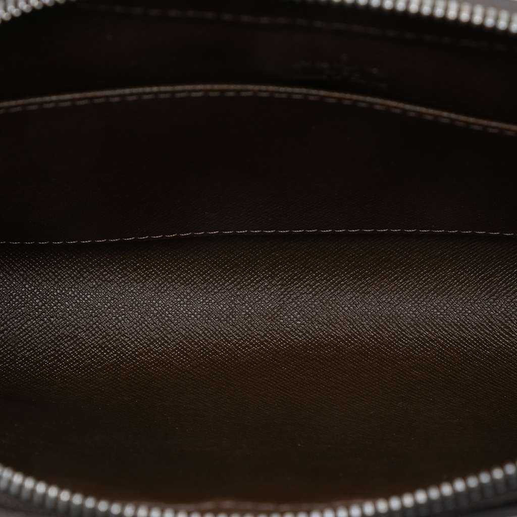 Louis Vuitton Taiga Pochette Baikal - 4