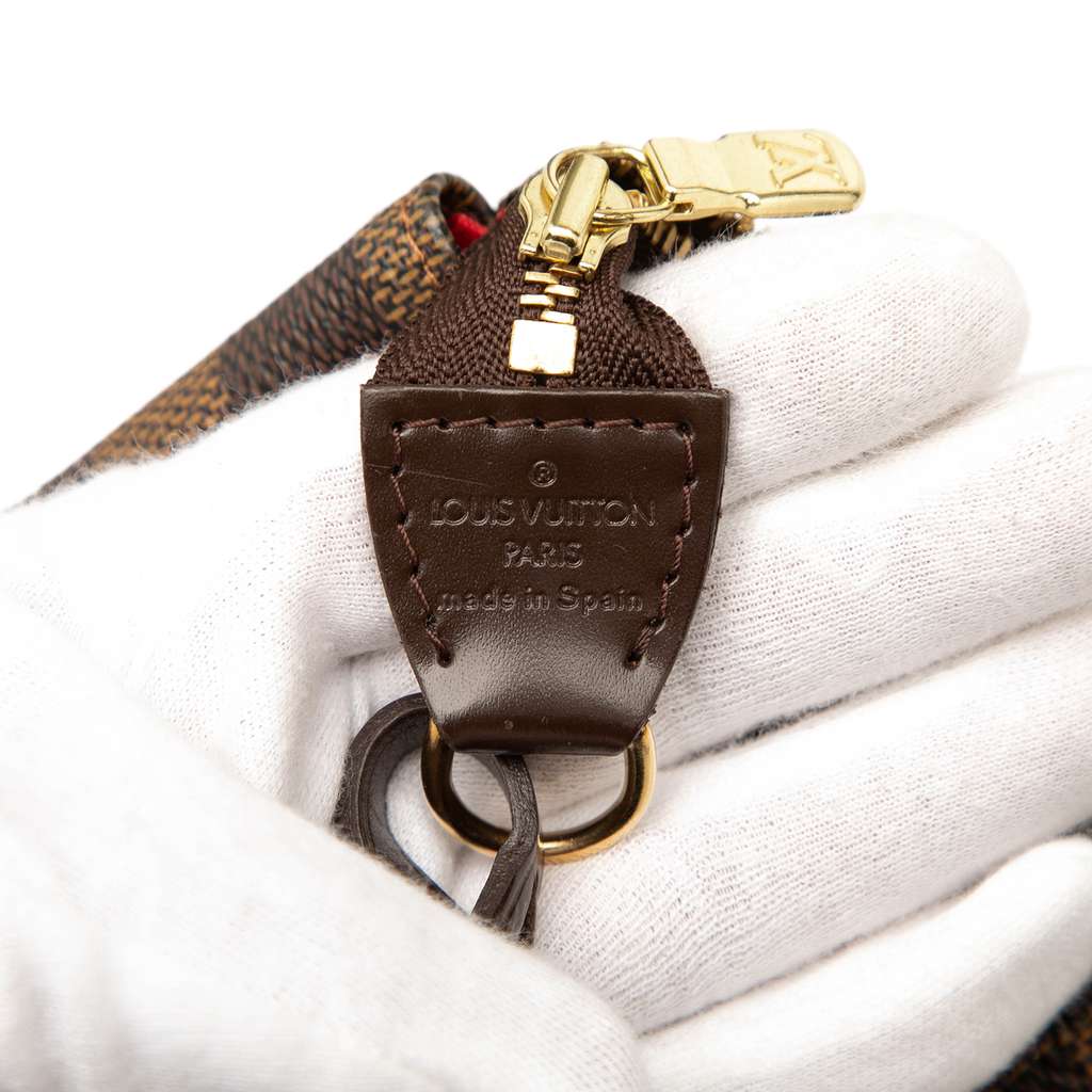 Louis Vuitton Damier Ebene Pochette Accessoires - 5