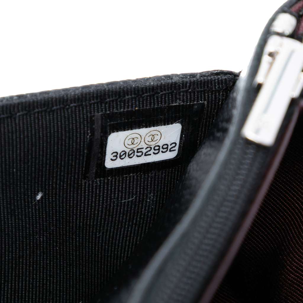 Chanel CC Quilted Caviar Wallet on Chain - 5