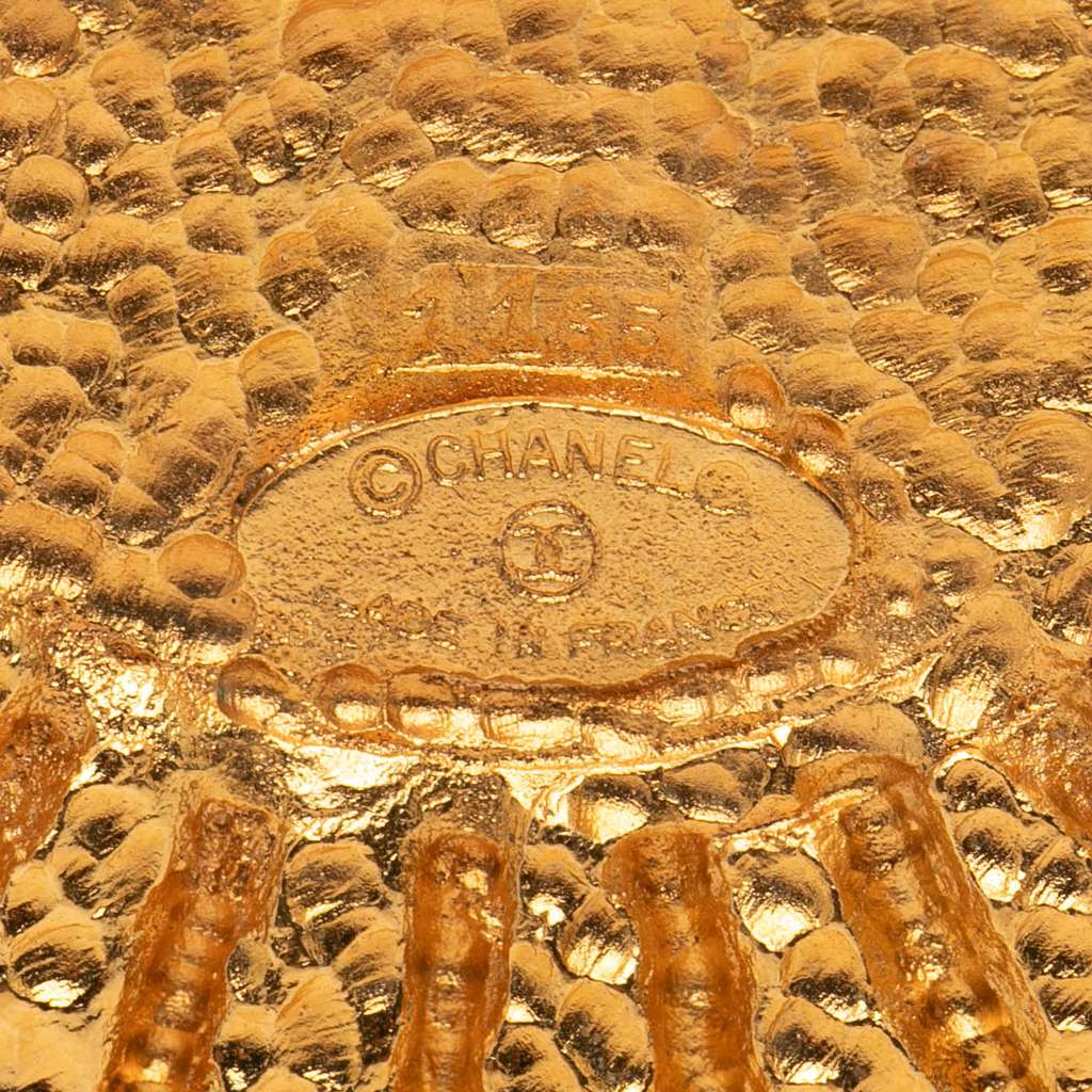 Chanel Gold Plated Coat of Arms Pin Brooch - 3