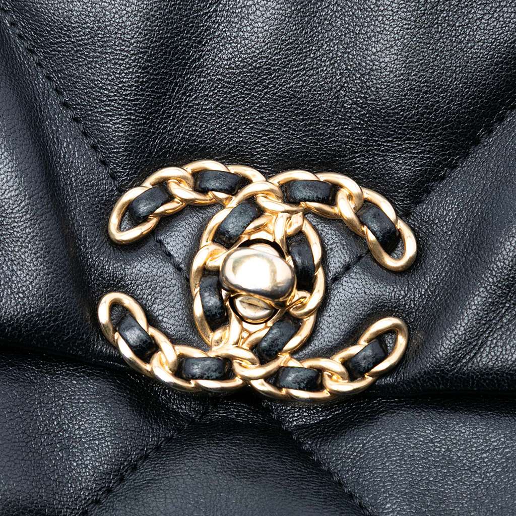 Chanel Maxi Lambskin 19 Flap - 5