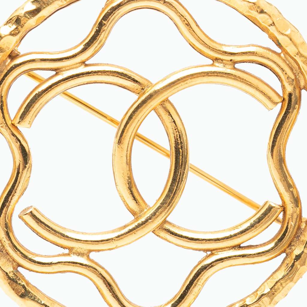 Chanel CC Gold Plated Round Brooch - 4
