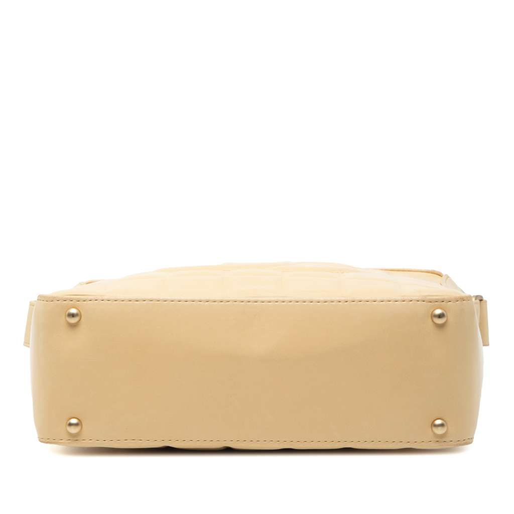 Chanel CC Chocolate Bar Lambskin Shoulder Bag - 3