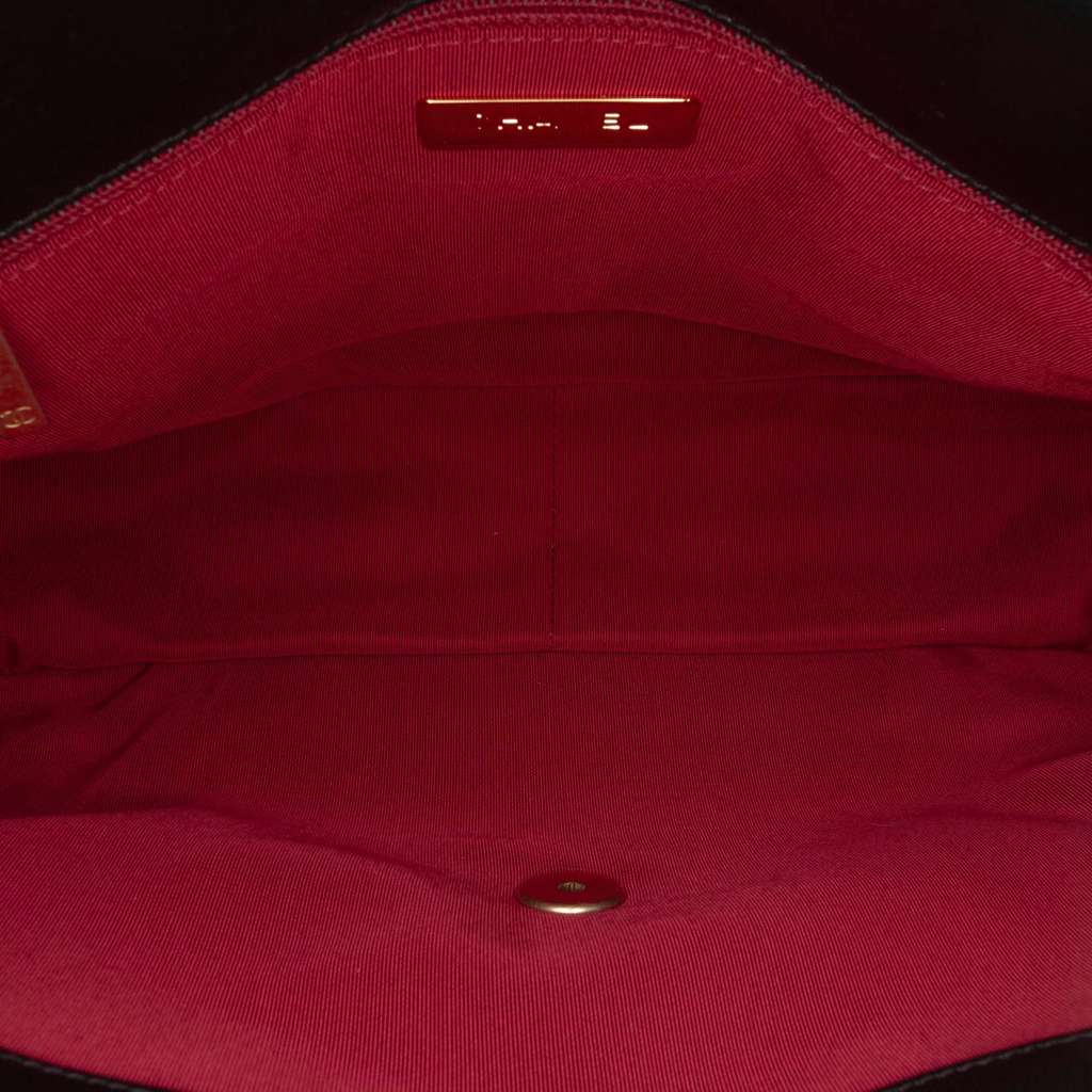 Chanel Maxi Lambskin 19 Flap - 4