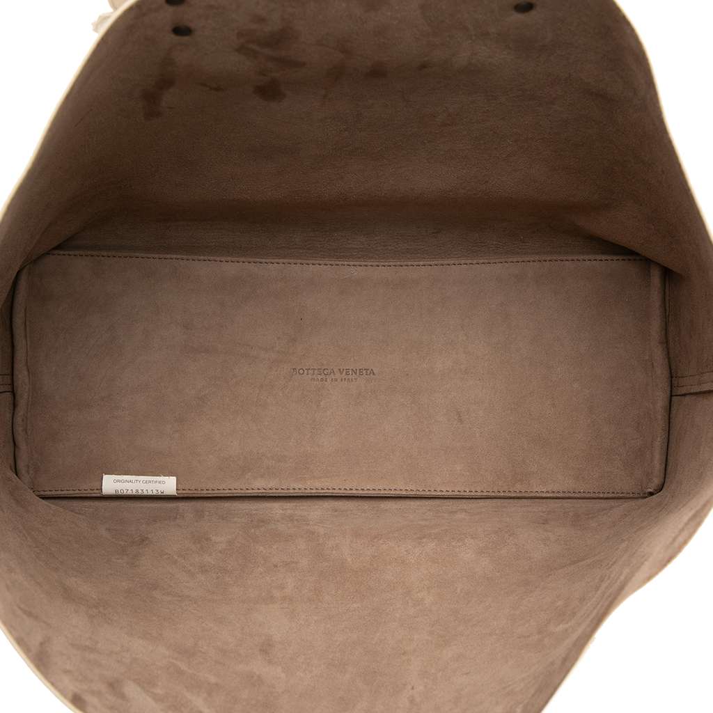 Bottega Veneta Embossed Leather Butterfly Tote - 4