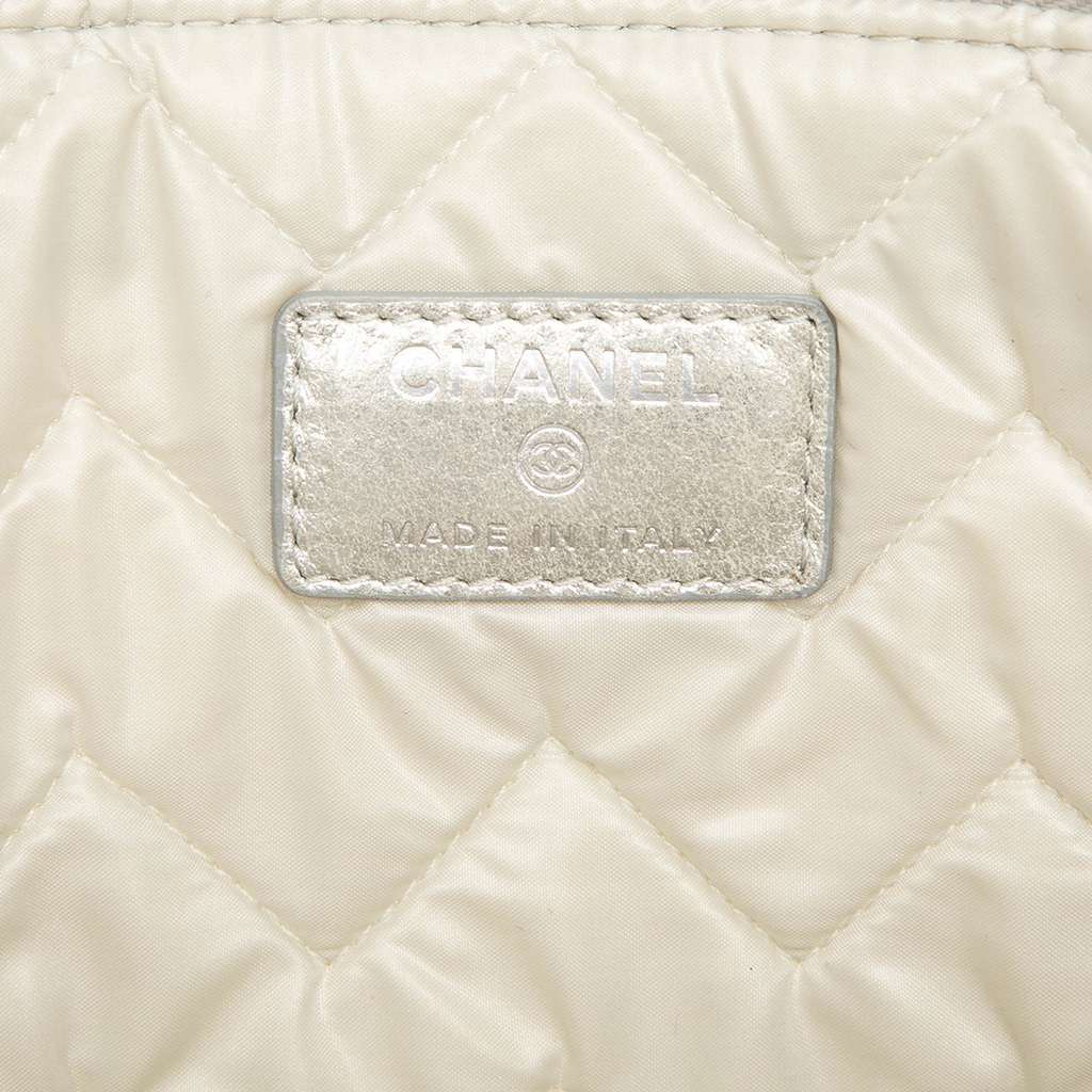 Chanel Large Chevron Metallic Calfskin O Case Clutch - 5