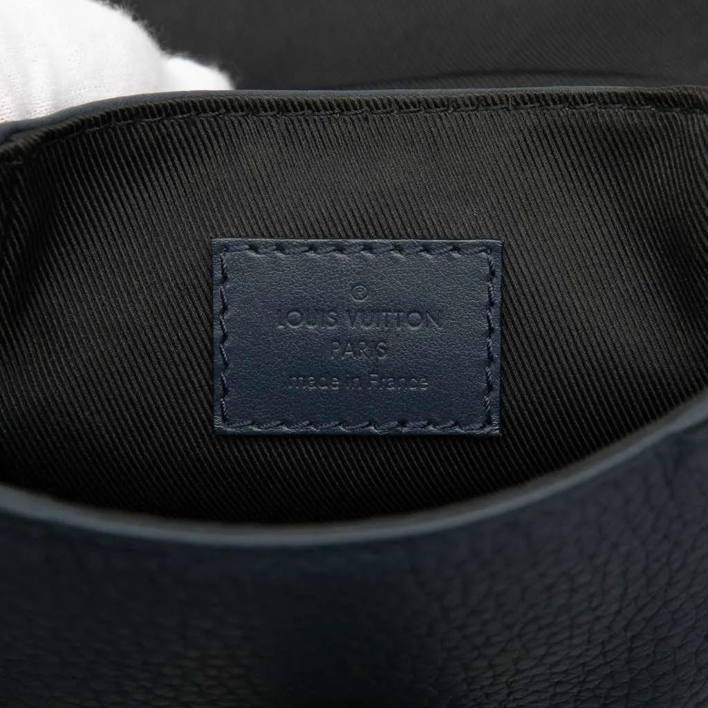 Louis Vuitton Taurillon Christopher XS Blue Leather Very good - Box View