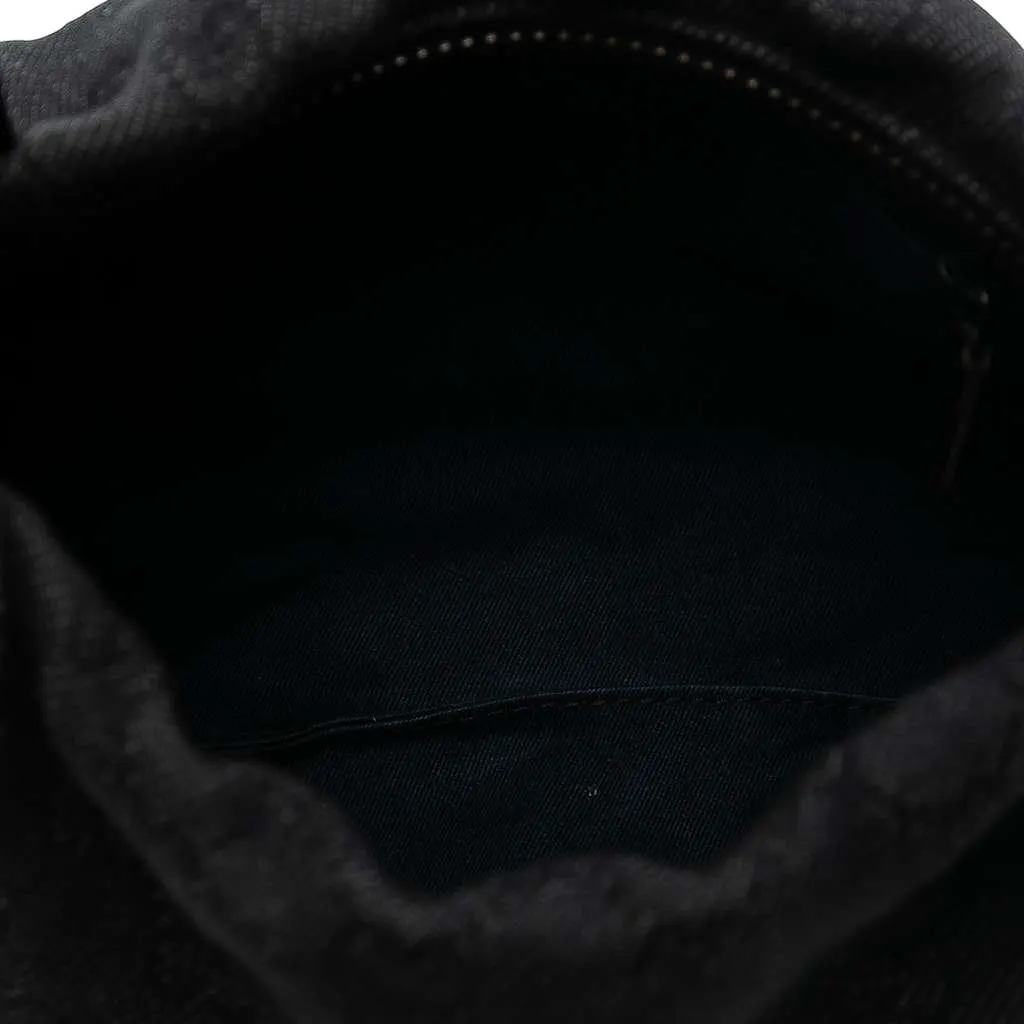 Gucci GG Denim Handbag Black Denim Very good - Model View