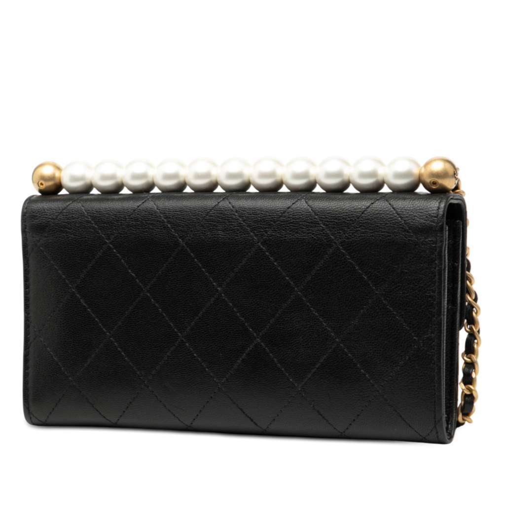 Chanel Quilted Goatskin Chic Pearls Clutch with Chain - 2