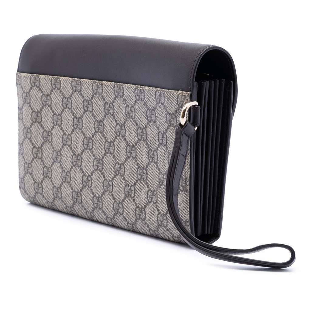 Gucci GG Supreme Clutch - 2