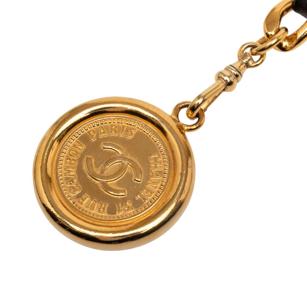 Chanel Gold Plated Leather Woven 31 Rue Cambon Medallion Chain Belt - 2