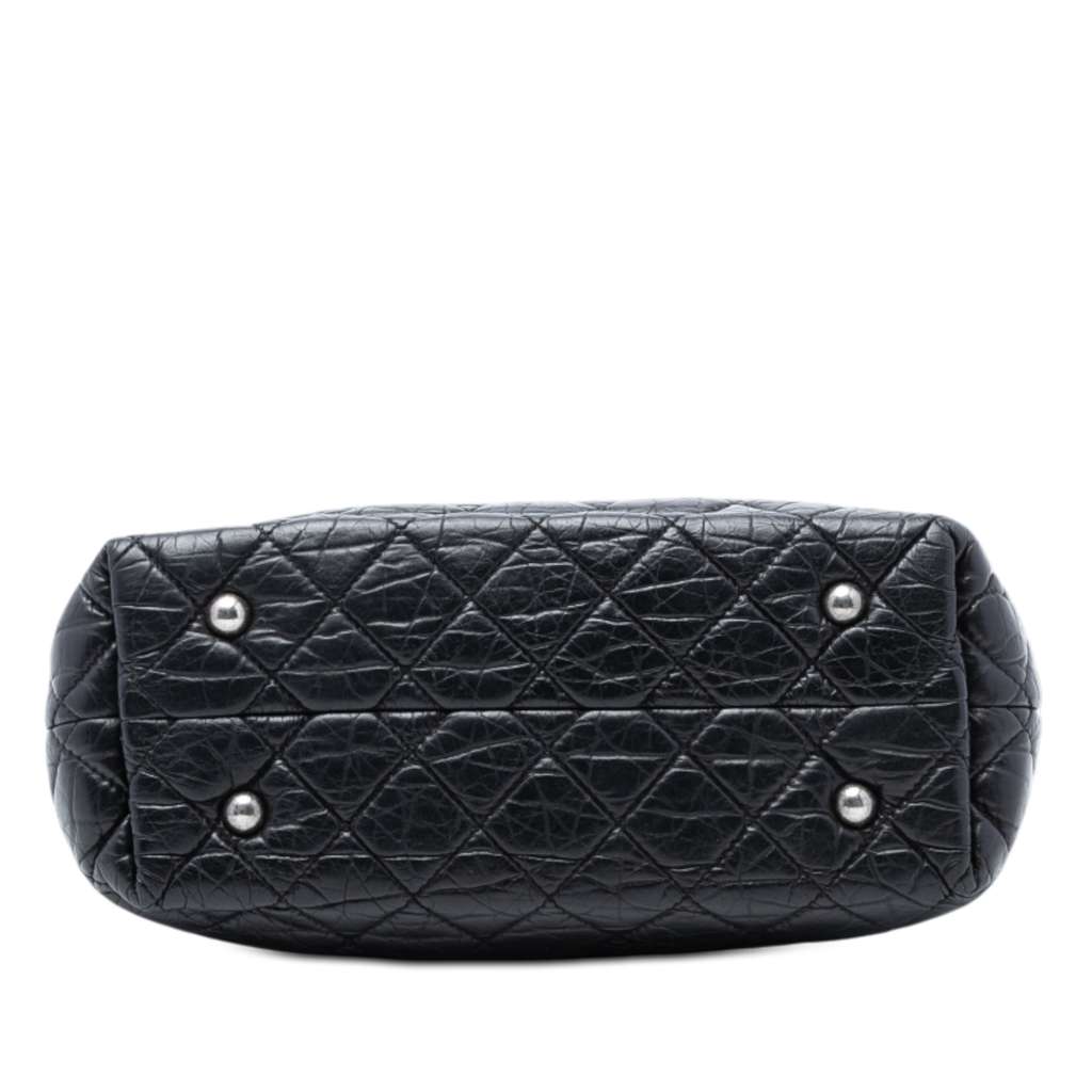 Chanel Quilted Aged Calfskin Reissue 2.55 Tote - 3