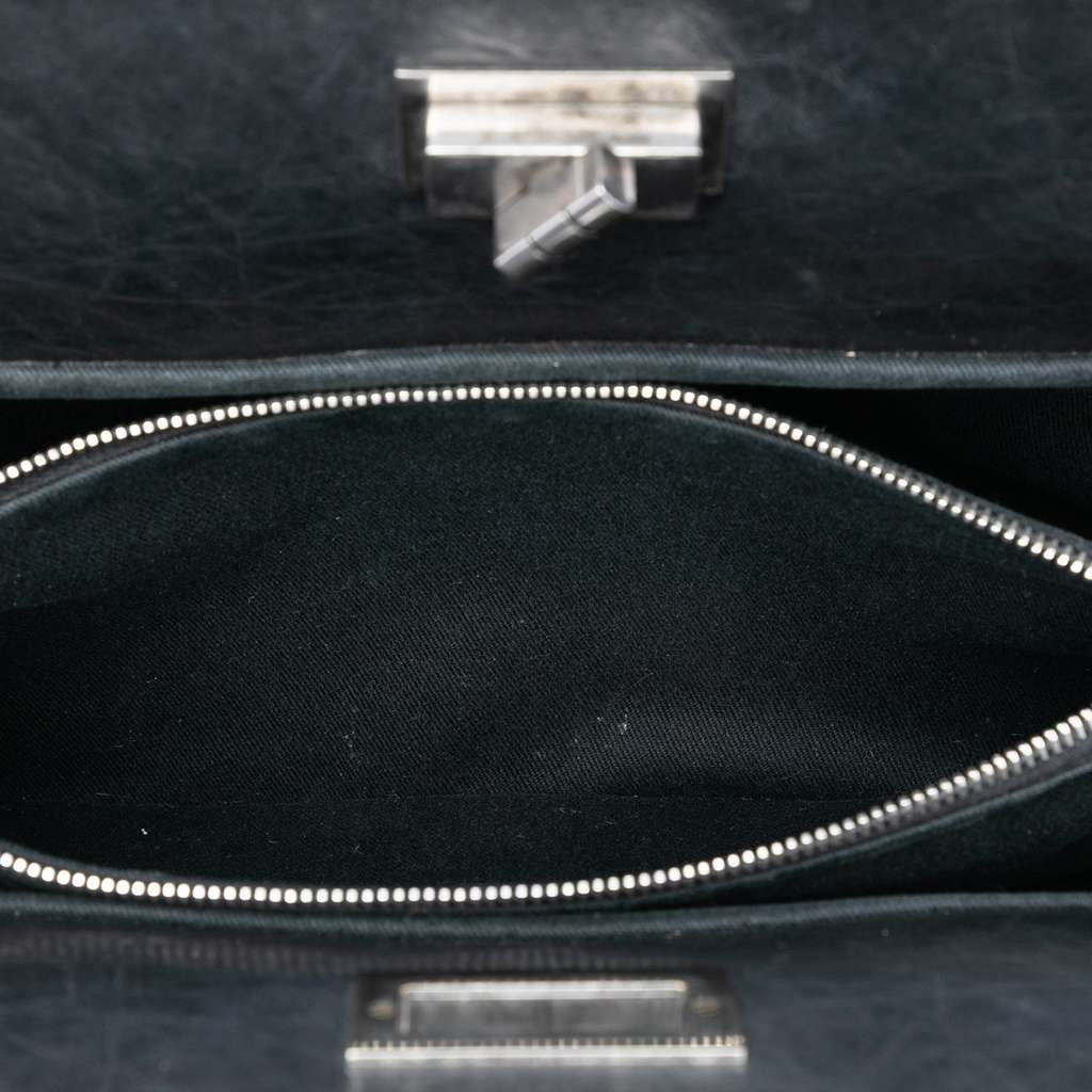 Chanel Quilted Aged Calfskin Reissue 2.55 Tote - 4