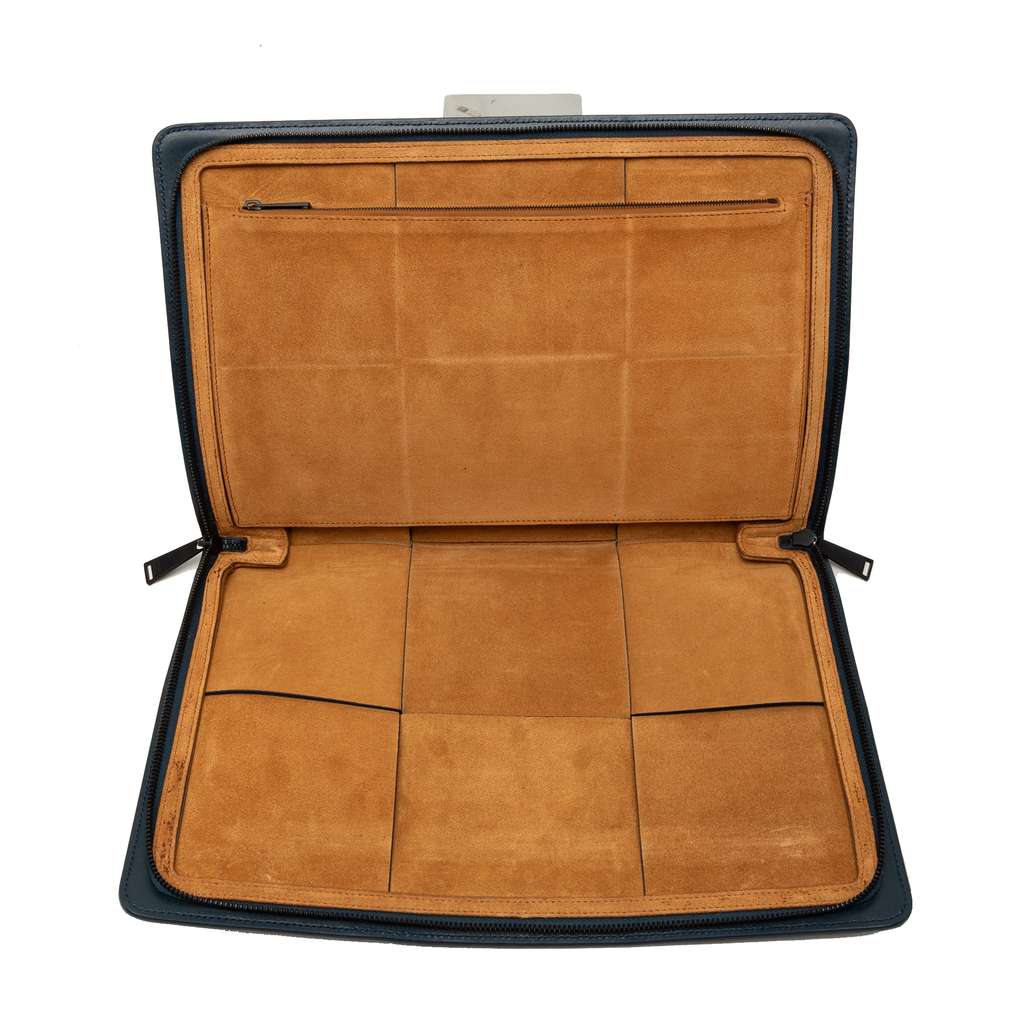 Bottega Veneta Large Leather Maxi Intrecciato Document Case - 4