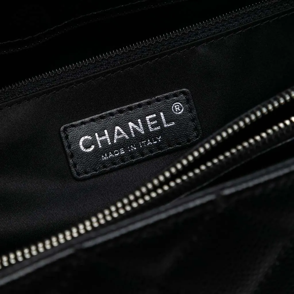 Chanel Caviar Grand Shopping Tote Black Leather Good - Box View