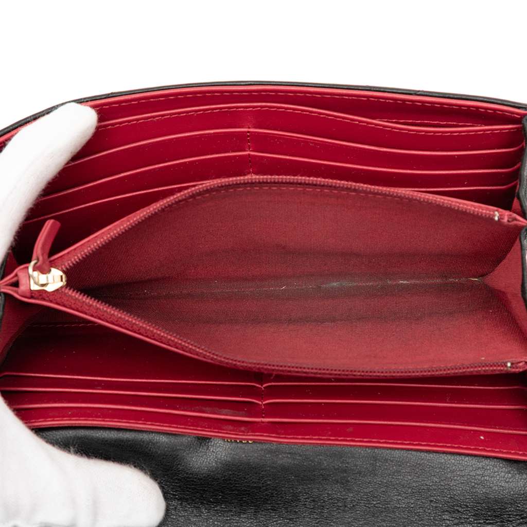 Chanel Quilted Lambskin 19 Flap Wallet - 5