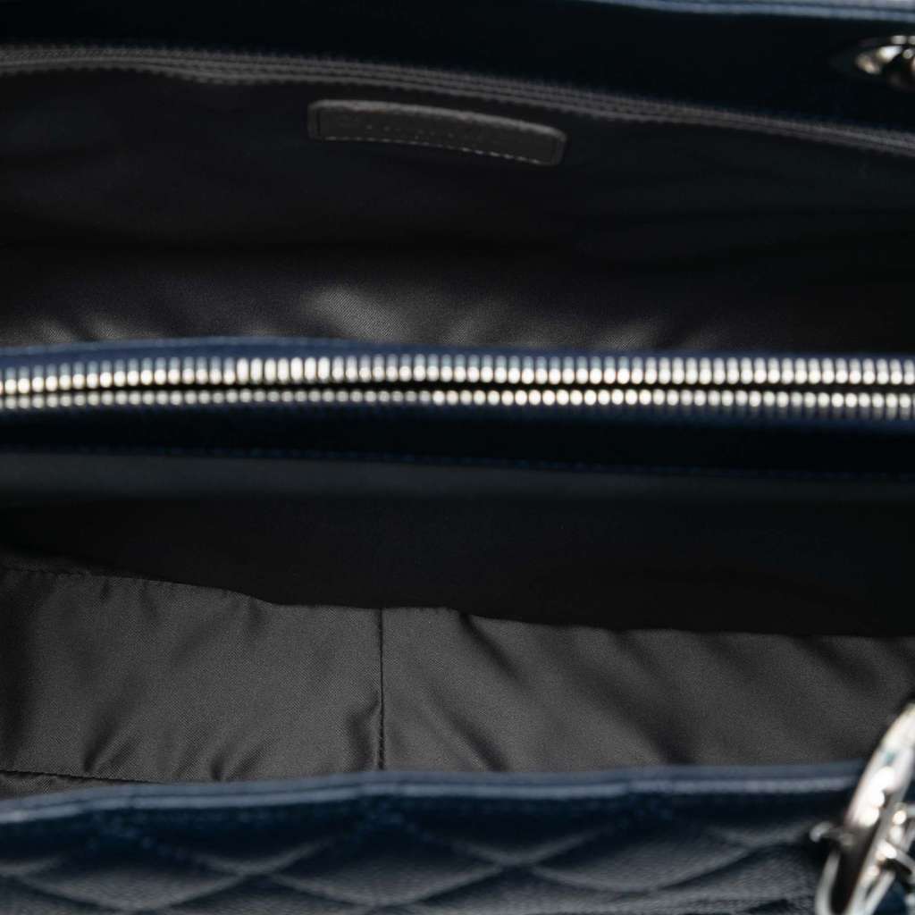 Chanel Caviar Grand Shopping Tote - 4