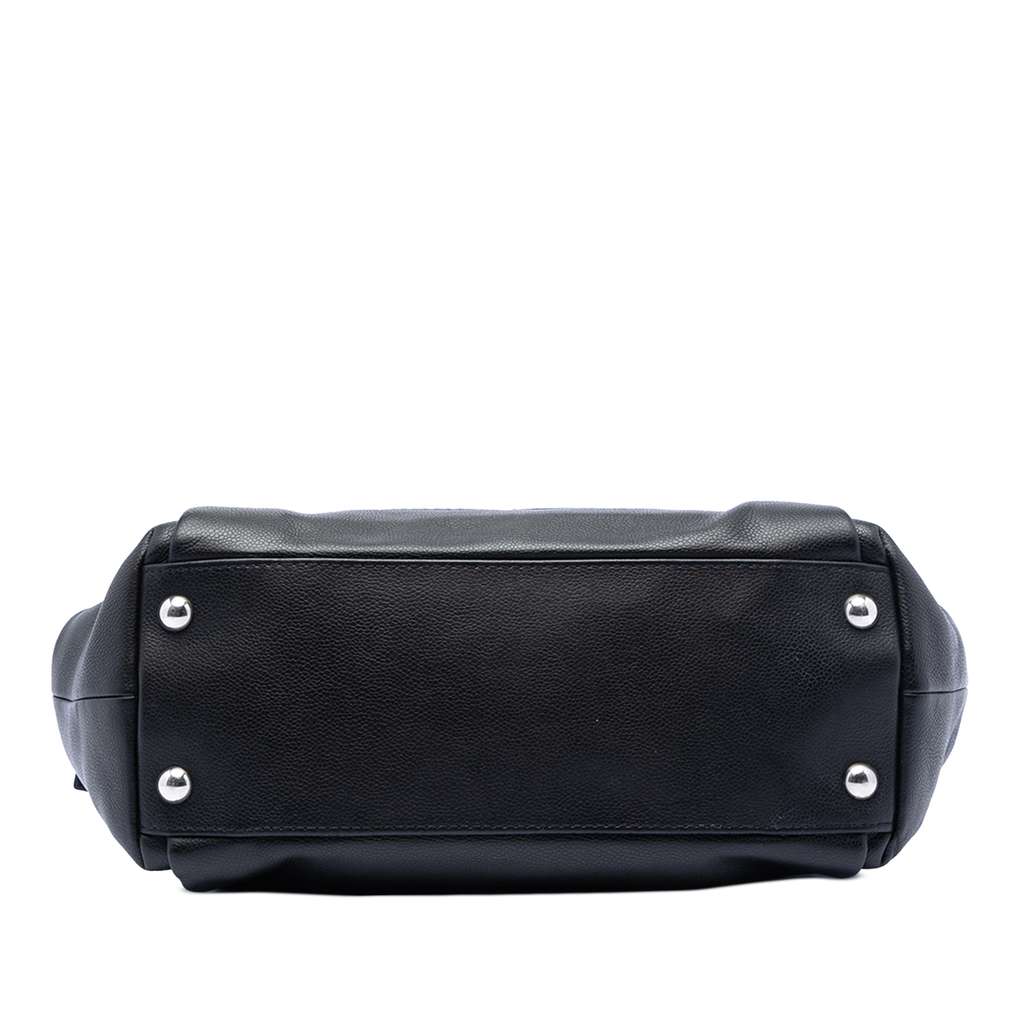 Chanel CC Caviar Tuck Tote - 3