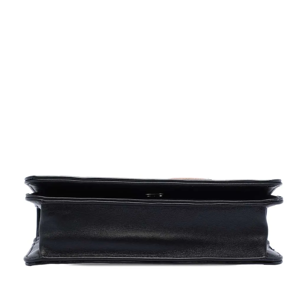 Chanel CC Patent Lipstick Flap Black Leather Very good - Inside View