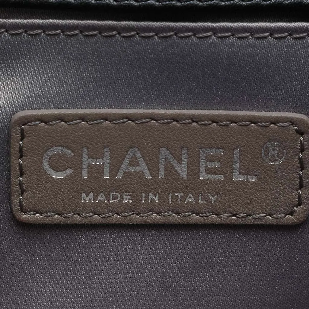 Chanel CC Patent Lipstick Flap Black Leather Very good - Box View