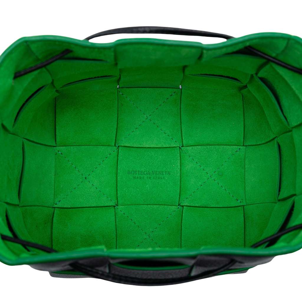 Bottega Veneta Small Nappa Maxi Intrecciato Cassette Bucket Bag - 4