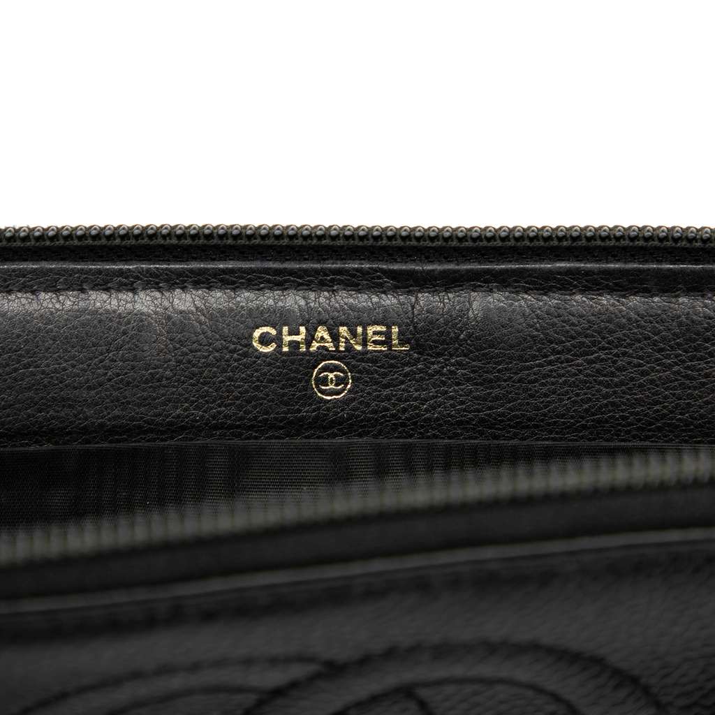 Chanel CC Caviar Zip Around Wallet - 5