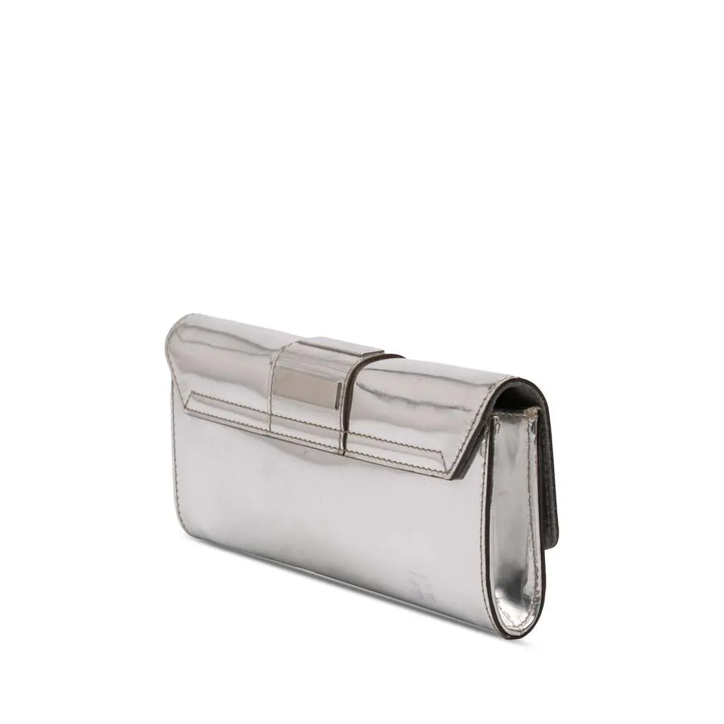 Gucci Patent Leather Mirror Clutch Silver Leather Very good - Back View