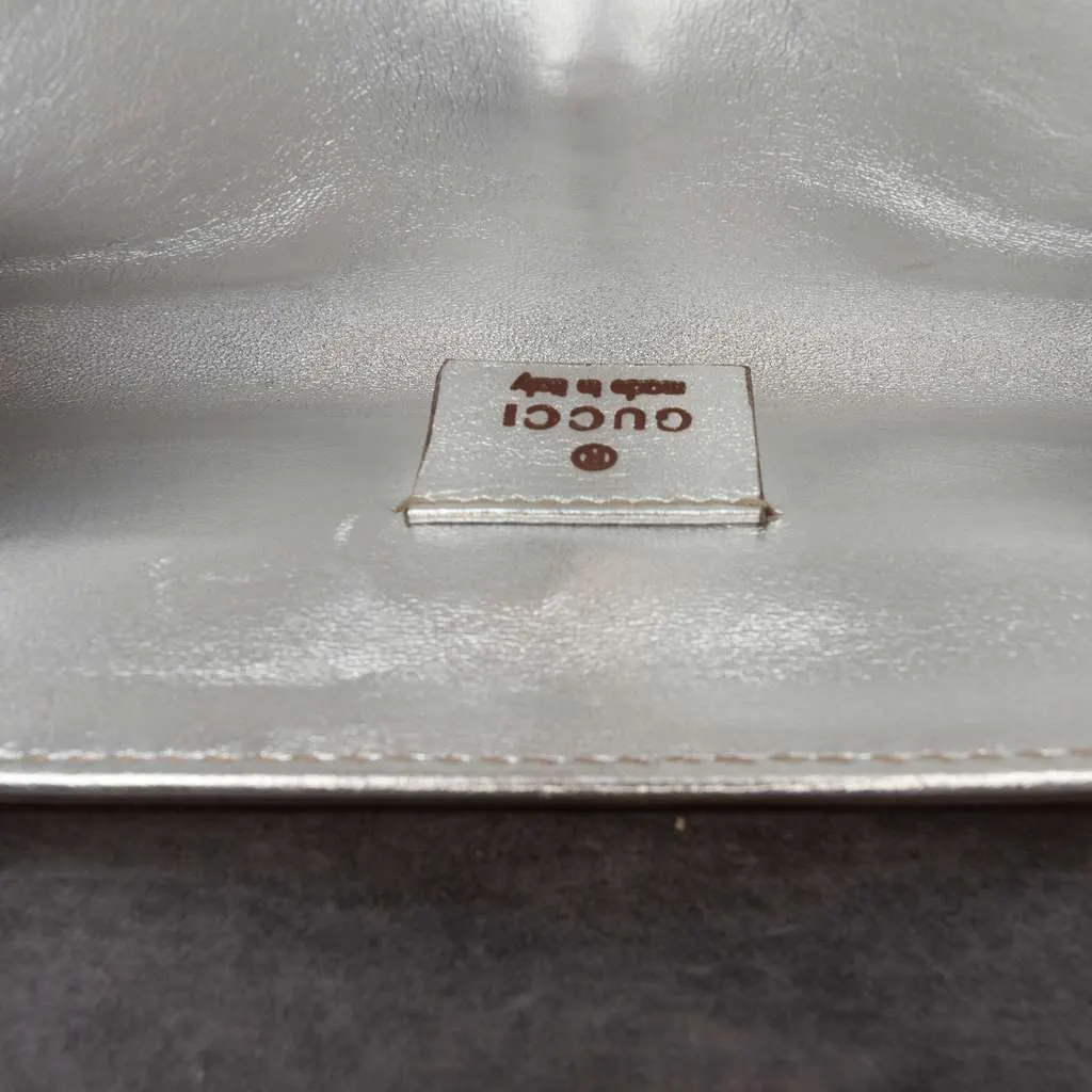 Gucci Patent Leather Mirror Clutch Silver Leather Very good - Model View