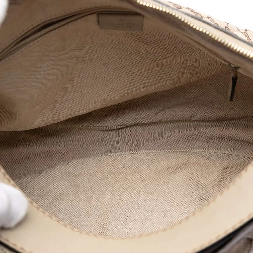 Gucci GG Canvas Sukey Shoulder Bag Brown Canvas Very good - Model View