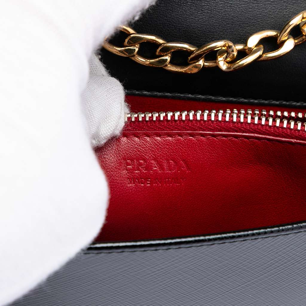 Prada Saffiano Vernice Fiocco Bow Wallet On Chain - 5
