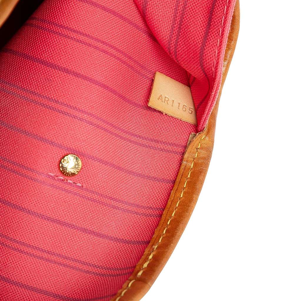 Louis Vuitton Monogram V Neverfull MM - 5