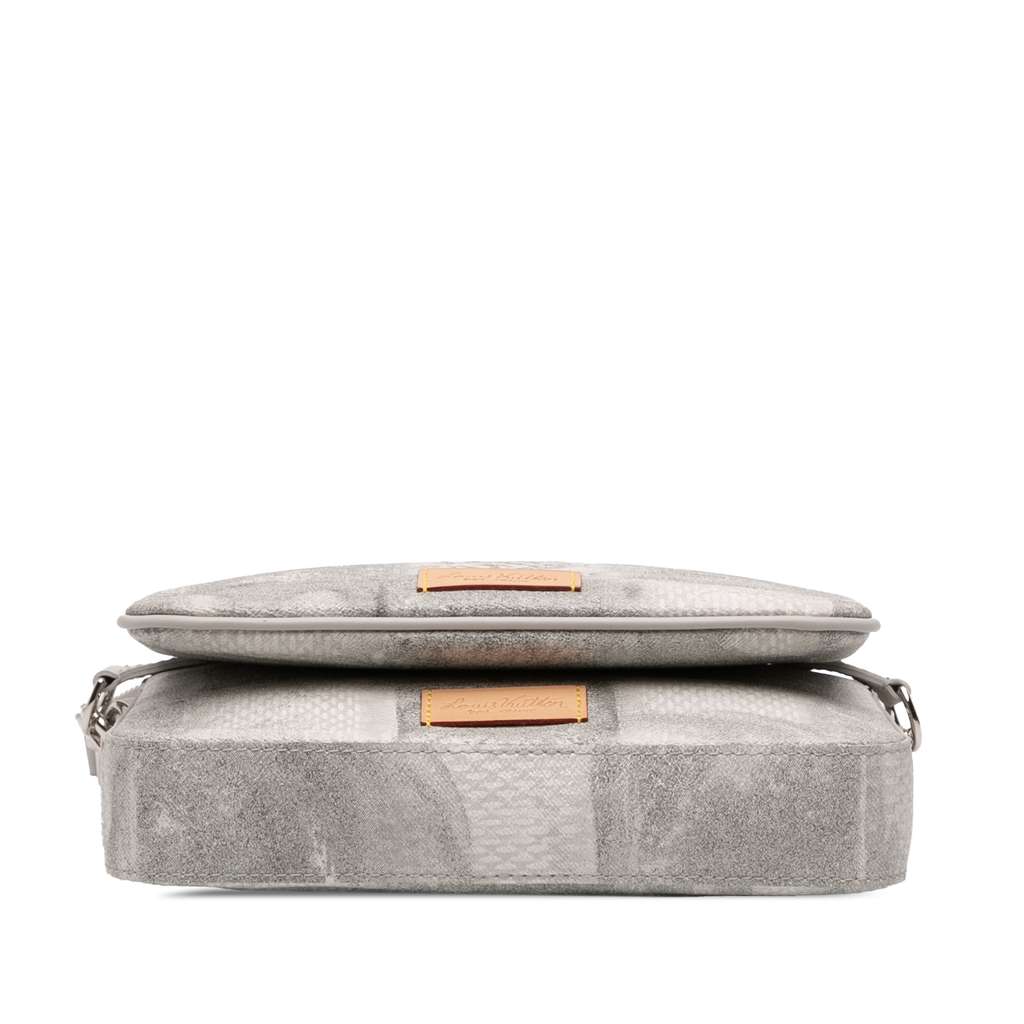 Louis Vuitton Damier Salt Trio Messenger Bag - 3