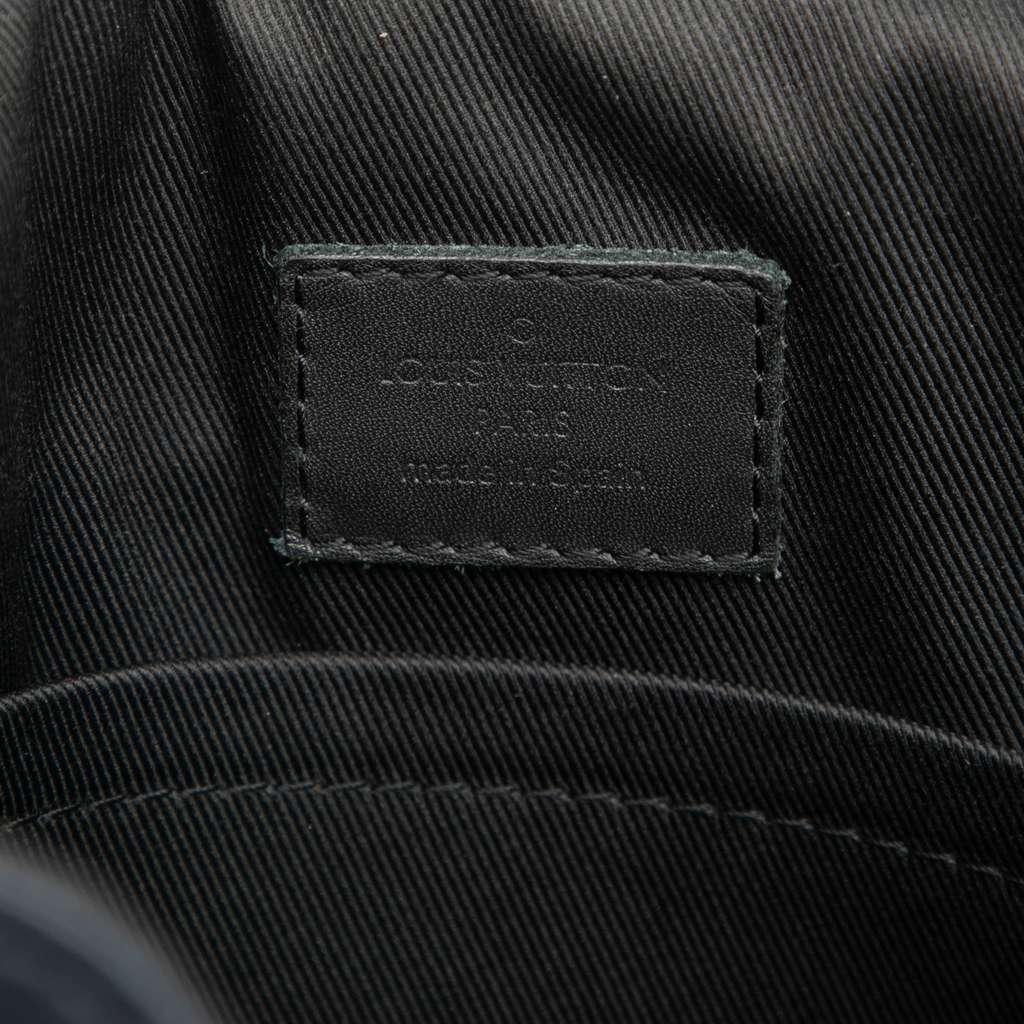 Louis Vuitton Damier Infini District PM - 5