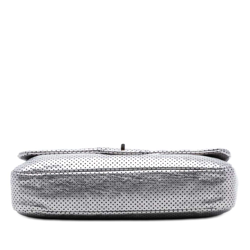 Chanel Medium Reissue Perforated Calfskin Drill Flap Silver Leather Good condition - Inside View