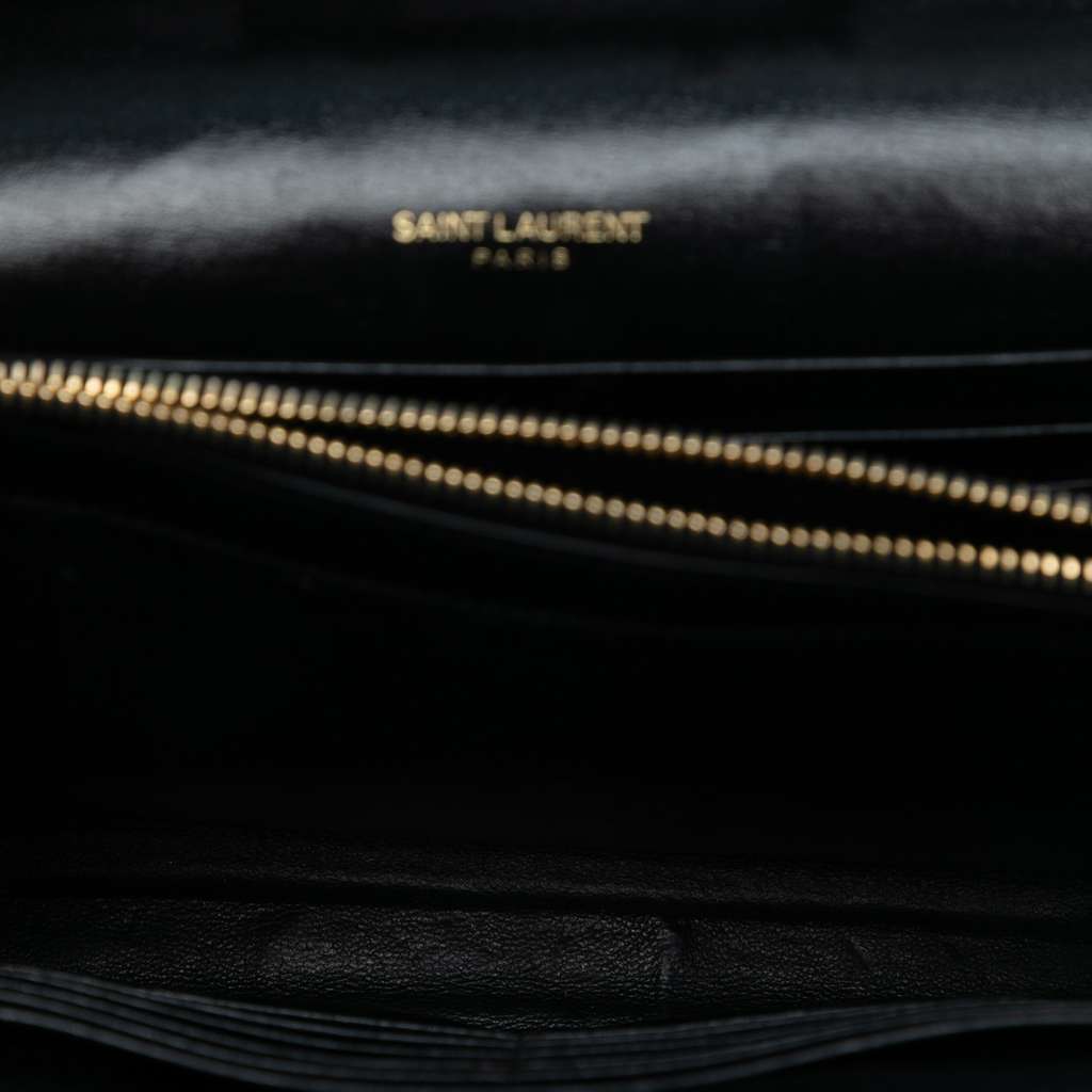 Saint Laurent Leather Monogram Sulpice Wallet on Chain Black Leather Good condition - Model View