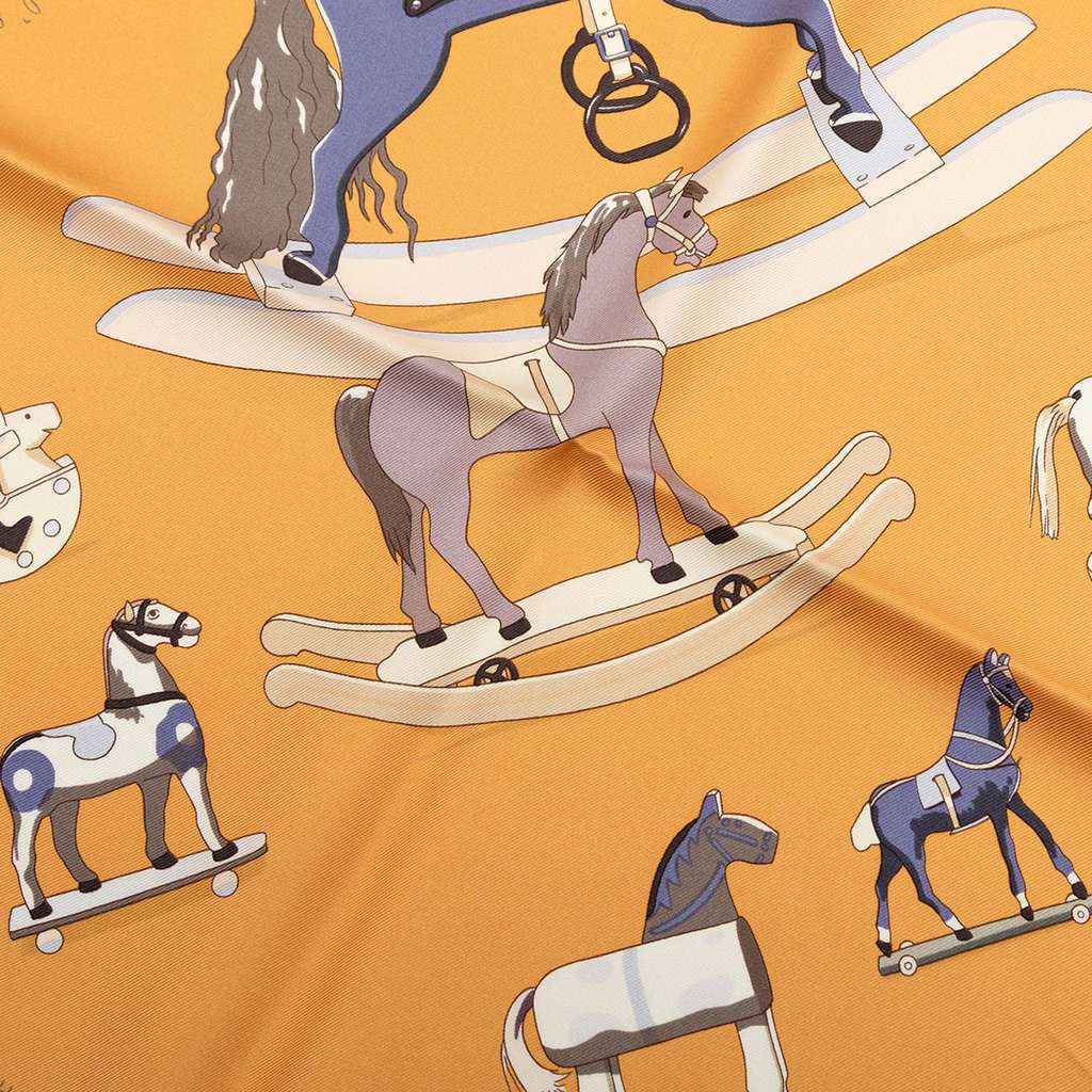 Hermès Raconte Moi le Cheval Silk Scarf 90 Orange Silk Good condition - Model View