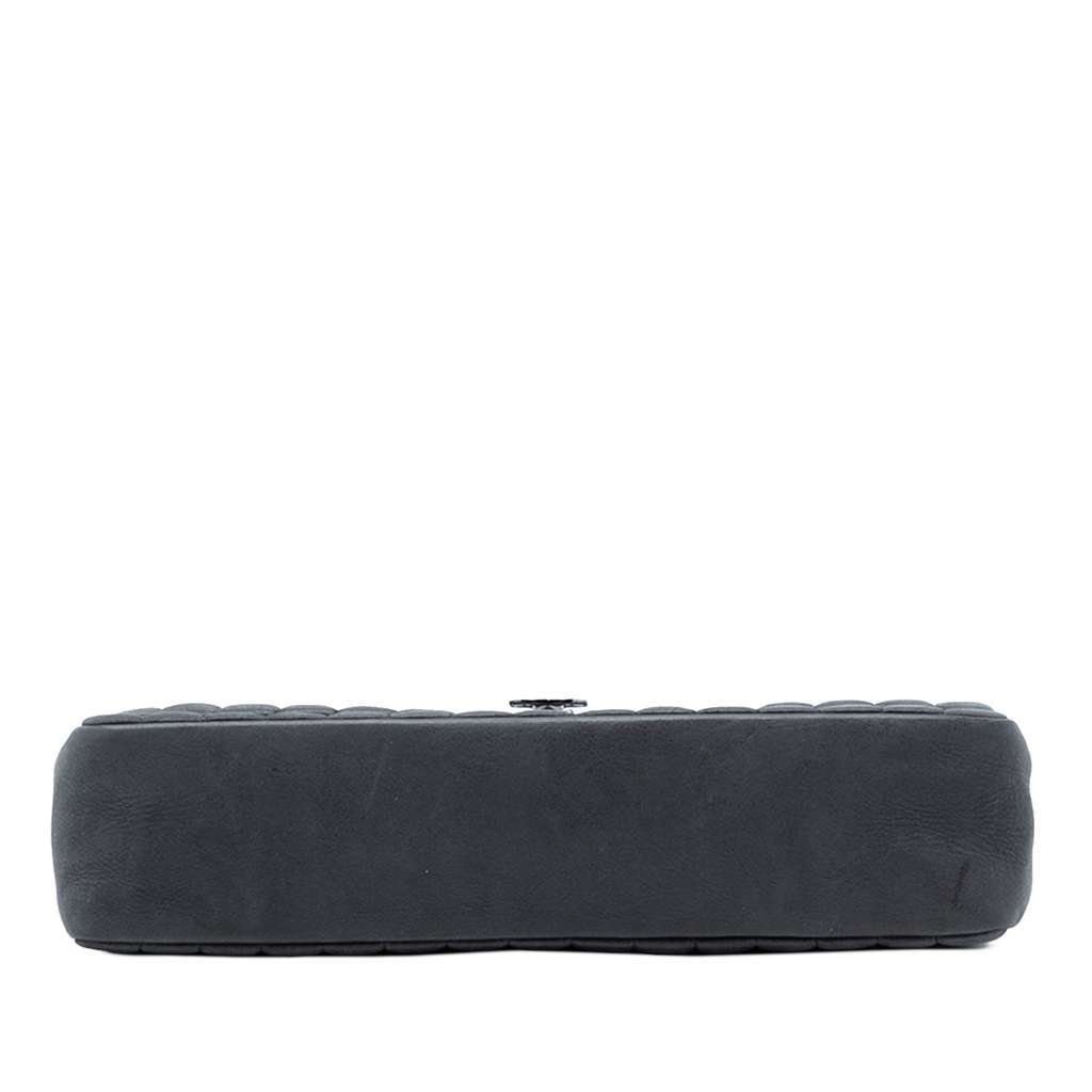 Chanel Chocolate Bar Iridescent Calfskin Bubble Flap Grey Leather Good condition - Inside View