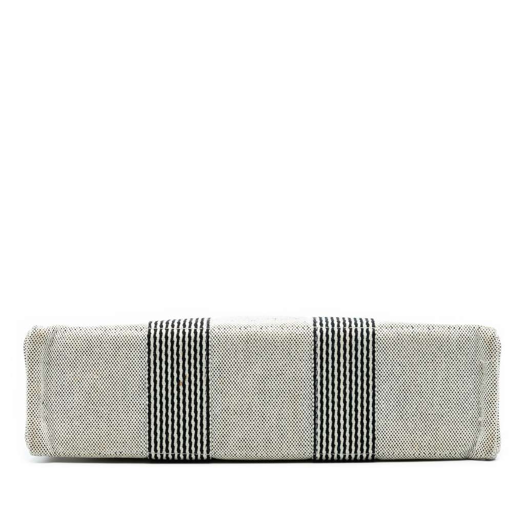 Hermès Canvas Fourre Tout PM Grey Canvas Good condition - Inside View