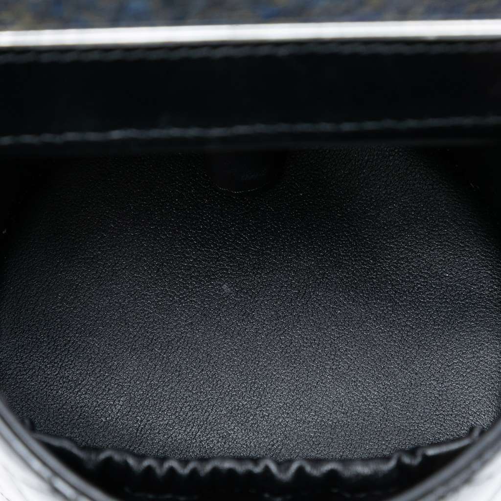 Chanel Mini Quilted Shiny Lambskin Double Sided Vanity Case with Chain Black Leather Good condition - Model View