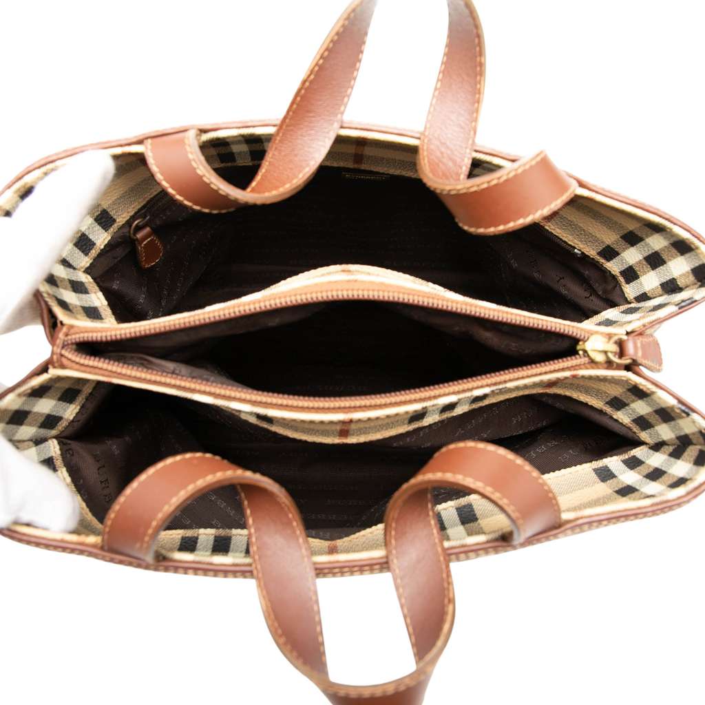 Burberry Haymarket Check Coated Canvas Tote Brown Canvas Good condition - Model View