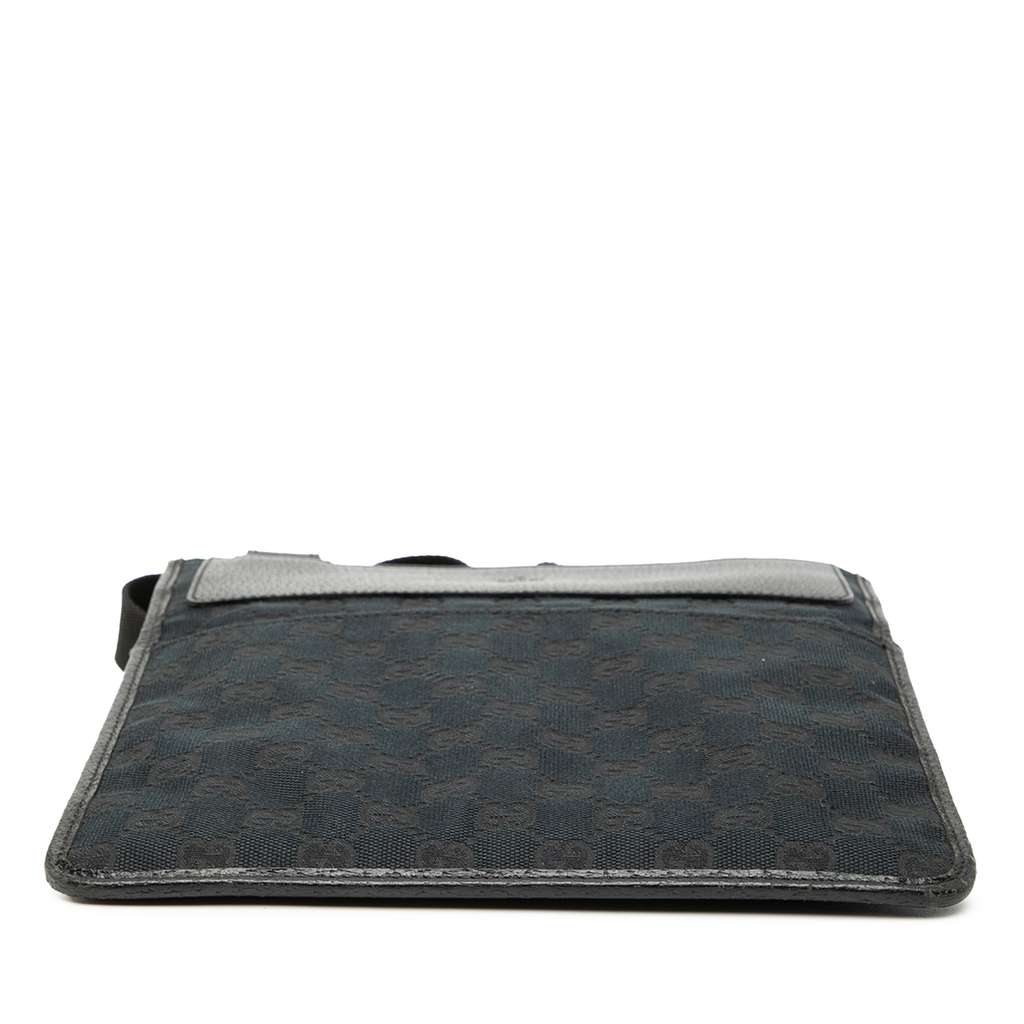 Gucci GG Canvas Crossbody Black Canvas Good condition - Inside View