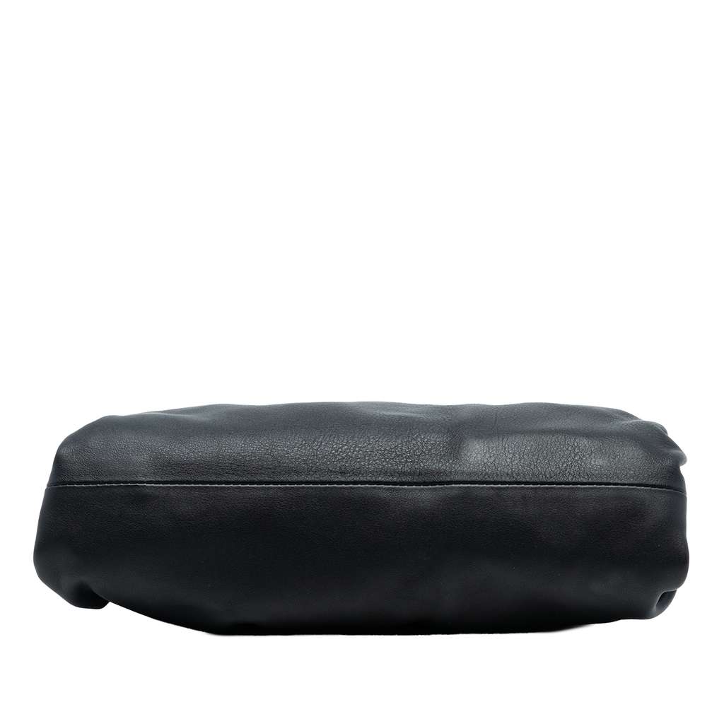 Bottega Veneta Lambskin The Pouch Black Leather Good condition - Inside View