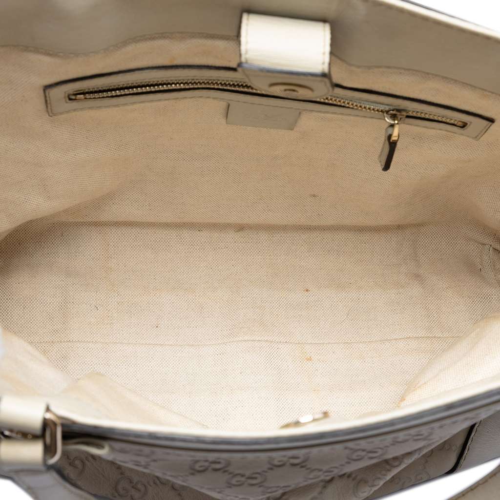 Gucci Guccissima Mayfair Tote White Leather Good condition - Model View