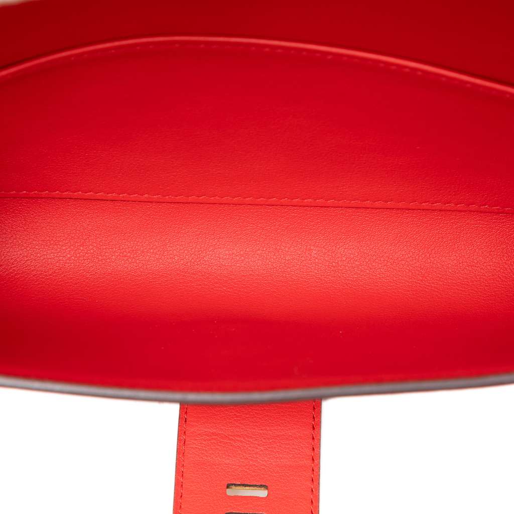 Hermès Tadelakt Medor Clutch 23 Red Leather Good condition - Model View